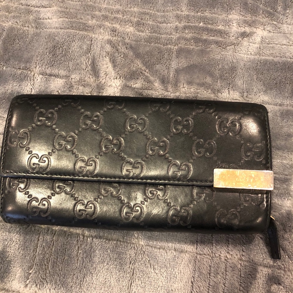 Gucci Black Wallet with Gold Accent